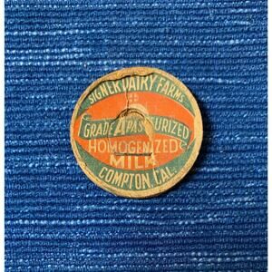 Vintage Signer Dairy Farms Compton CAL California Milk Bottle Cap 44B